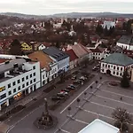 Lägenhet 21 V Rezidenci Bily Lev Na Namesti *