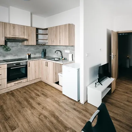 21 V Rezidenci Bily Lev Na Namesti Lägenhet