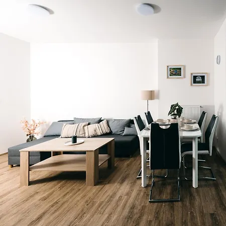 Apartment 21 V Rezidenci Bily Lev Na Namesti