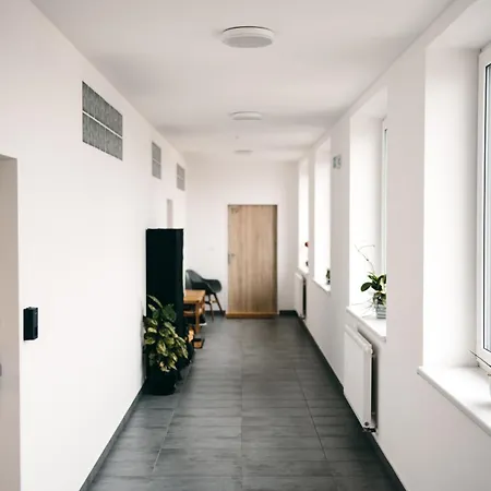 Apartment 21 V Rezidenci Bily Lev Na Namesti *